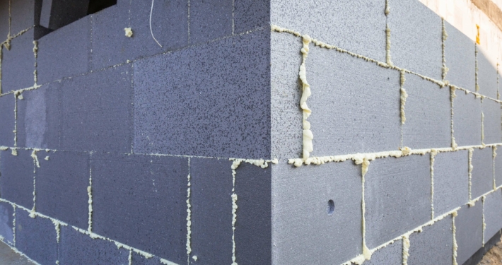 Energetische Sanierung mit Dämmplatten in Göttingen unterstützt durch Förderprogramme