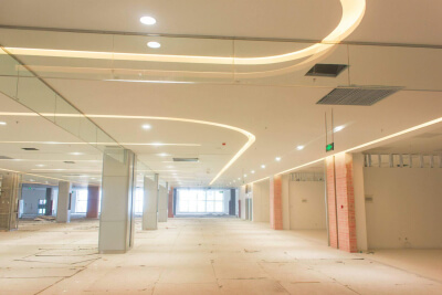 LED-Beleuchtung in Neubau eines Unternehmensgebäudes