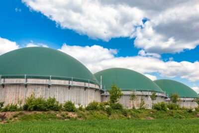 Symbolbild einer Biogasanlage im Kontext der kommunalen Energieplanung